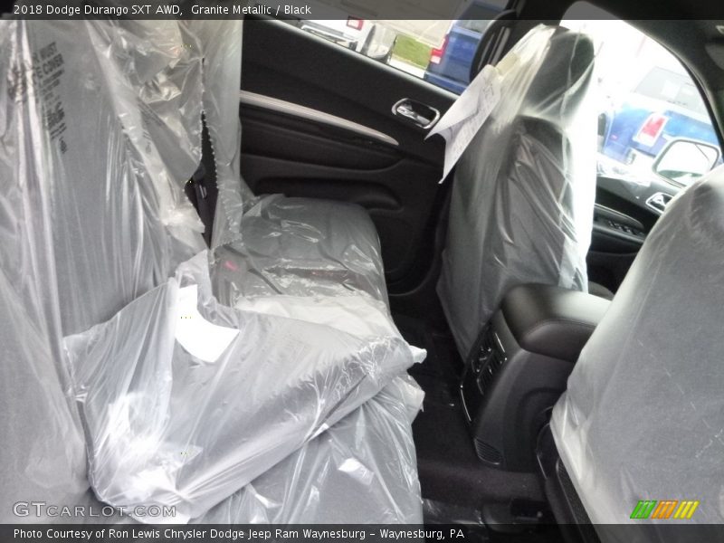 Granite Metallic / Black 2018 Dodge Durango SXT AWD