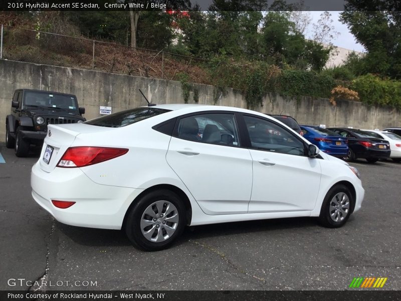 Century White / Beige 2016 Hyundai Accent SE Sedan