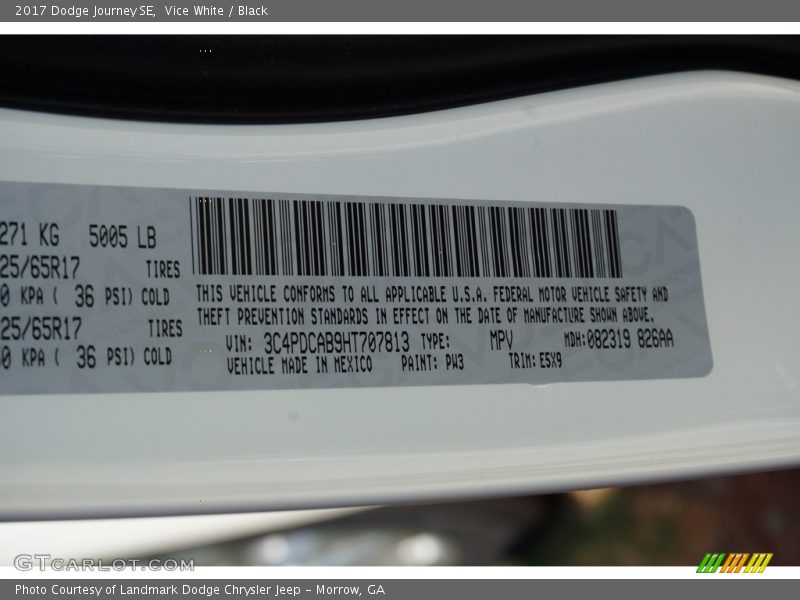 Vice White / Black 2017 Dodge Journey SE