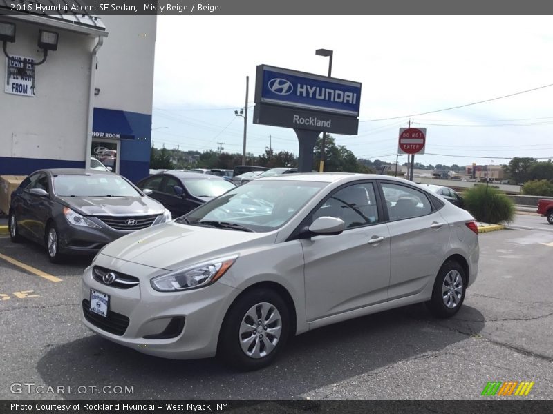 Misty Beige / Beige 2016 Hyundai Accent SE Sedan