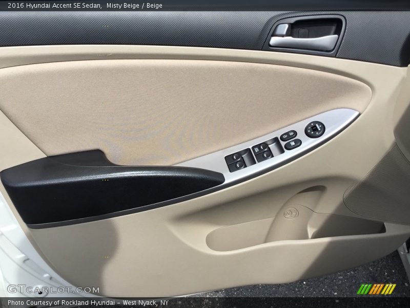 Misty Beige / Beige 2016 Hyundai Accent SE Sedan