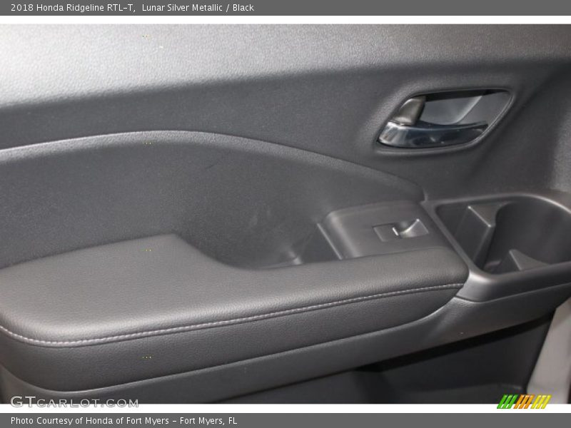 Lunar Silver Metallic / Black 2018 Honda Ridgeline RTL-T