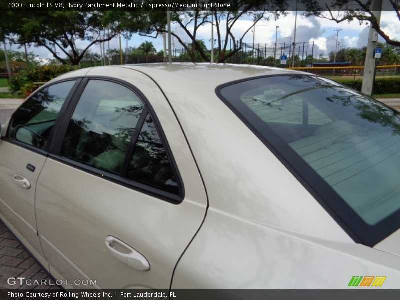 Ivory Parchment Metallic / Espresso/Medium Light Stone 2003 Lincoln LS V8