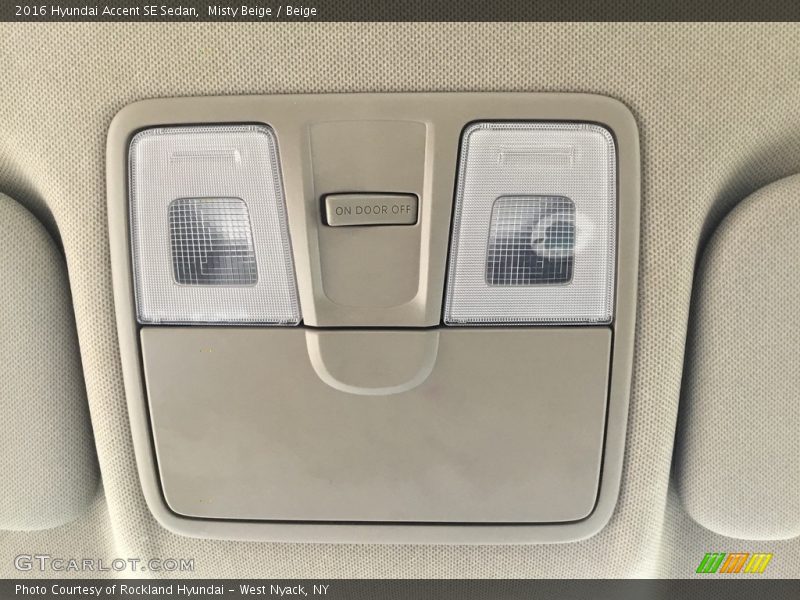 Misty Beige / Beige 2016 Hyundai Accent SE Sedan