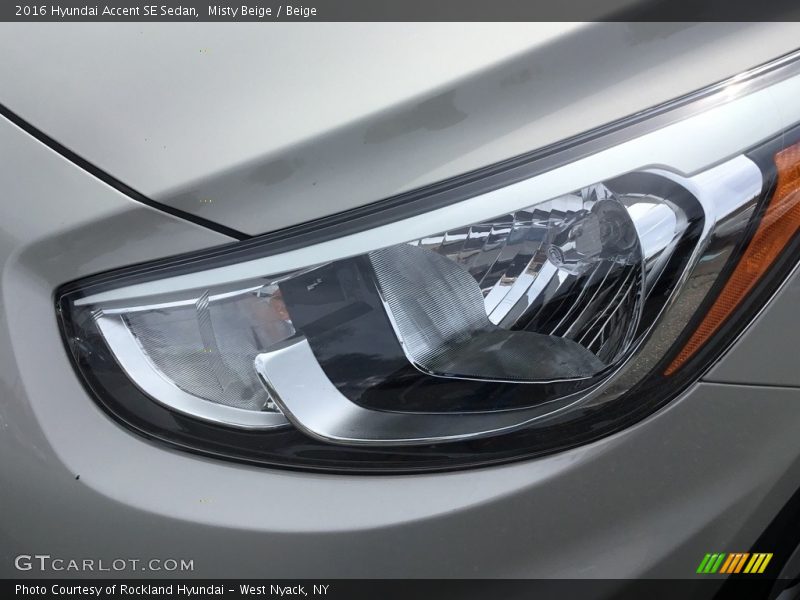 Misty Beige / Beige 2016 Hyundai Accent SE Sedan