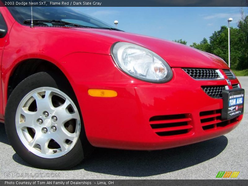 Flame Red / Dark Slate Gray 2003 Dodge Neon SXT