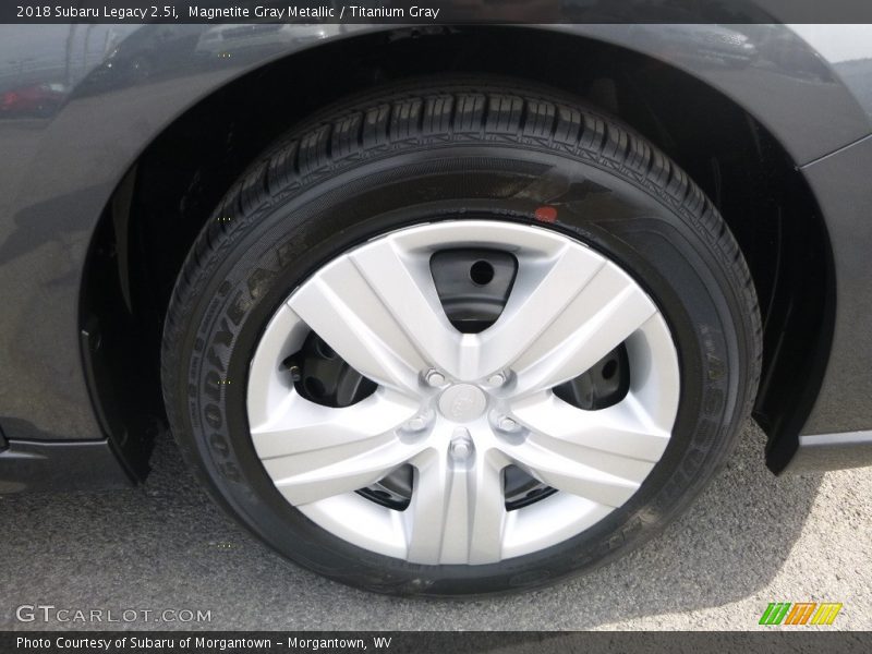 Magnetite Gray Metallic / Titanium Gray 2018 Subaru Legacy 2.5i