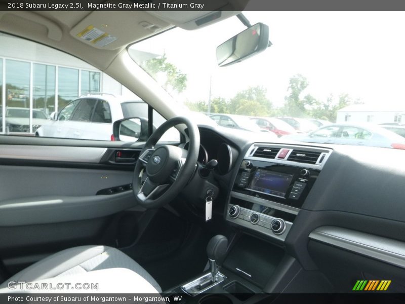 Magnetite Gray Metallic / Titanium Gray 2018 Subaru Legacy 2.5i