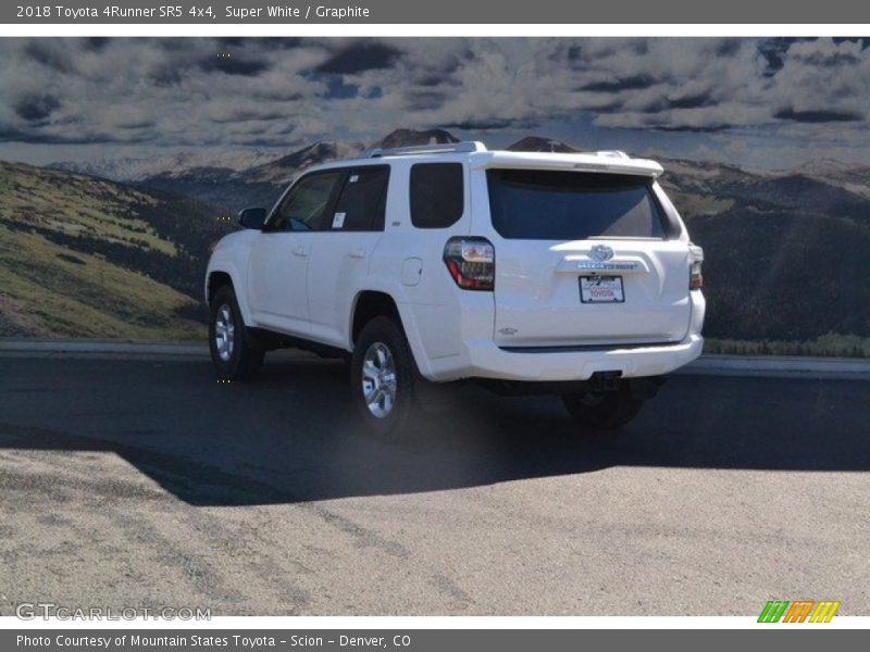 Super White / Graphite 2018 Toyota 4Runner SR5 4x4
