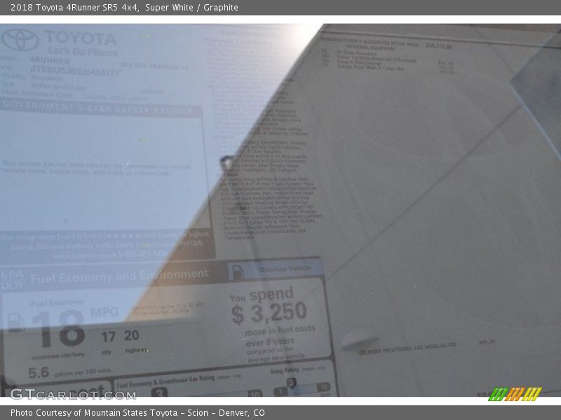 Super White / Graphite 2018 Toyota 4Runner SR5 4x4