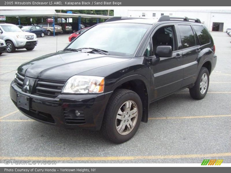 Kalapana Black / Sand Blast Beige 2005 Mitsubishi Endeavor LS AWD