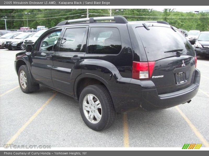 Kalapana Black / Sand Blast Beige 2005 Mitsubishi Endeavor LS AWD