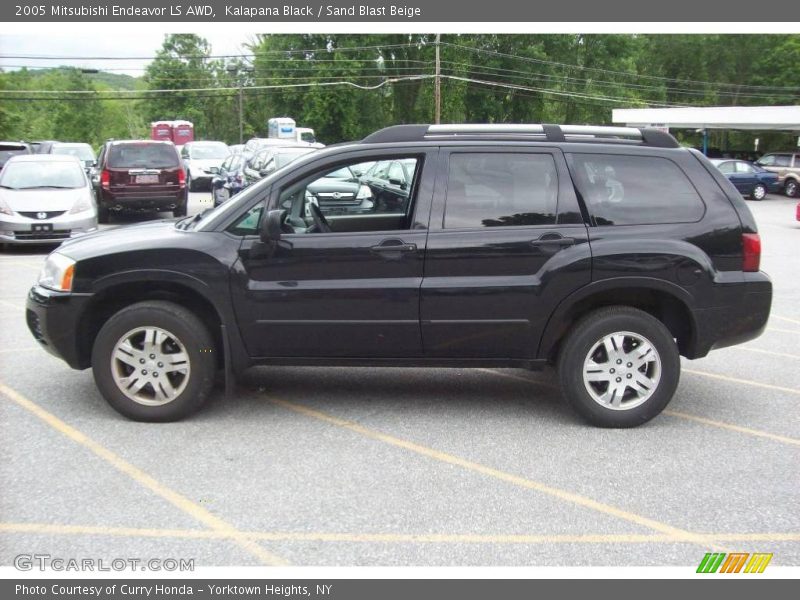Kalapana Black / Sand Blast Beige 2005 Mitsubishi Endeavor LS AWD