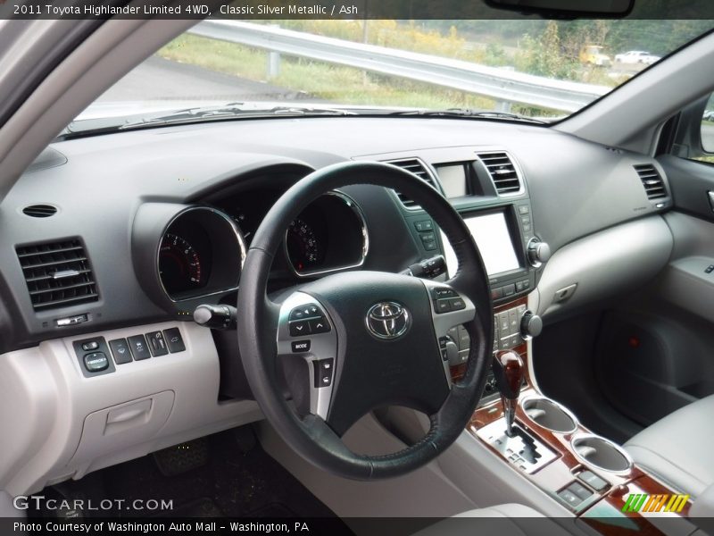 Classic Silver Metallic / Ash 2011 Toyota Highlander Limited 4WD