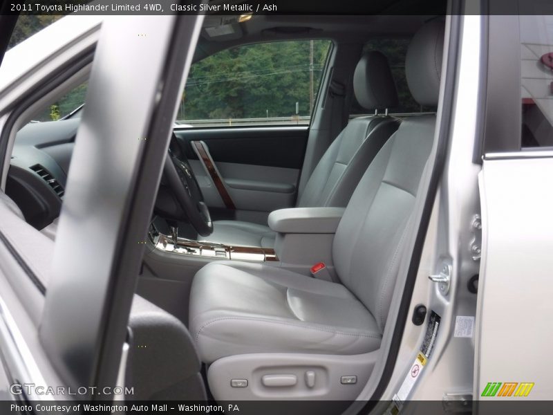 Classic Silver Metallic / Ash 2011 Toyota Highlander Limited 4WD