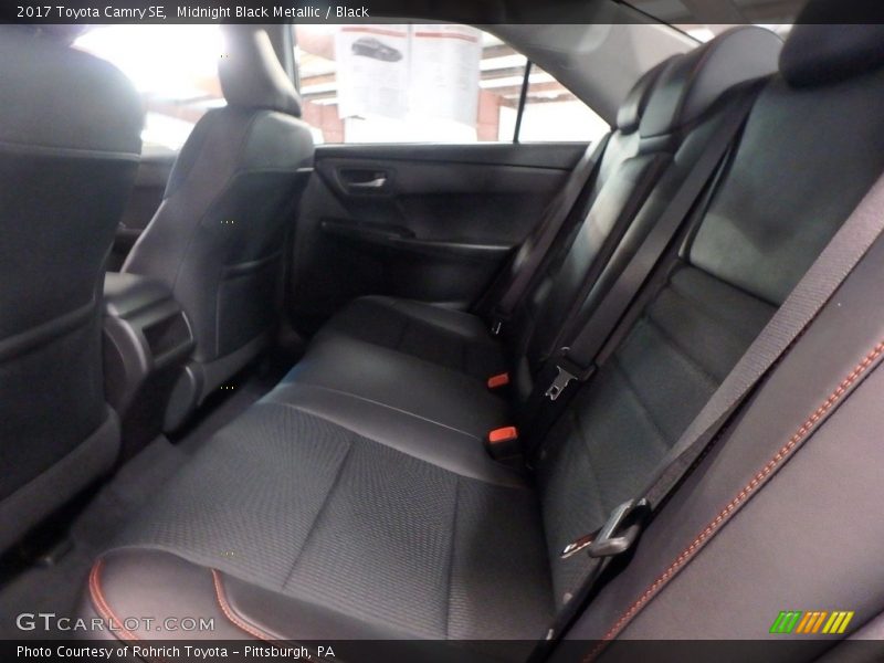 Midnight Black Metallic / Black 2017 Toyota Camry SE