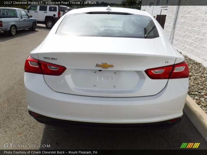 Iridescent Pearl Tricoat / Jet Black 2017 Chevrolet Malibu LT