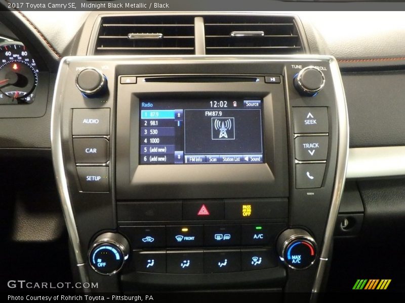 Midnight Black Metallic / Black 2017 Toyota Camry SE