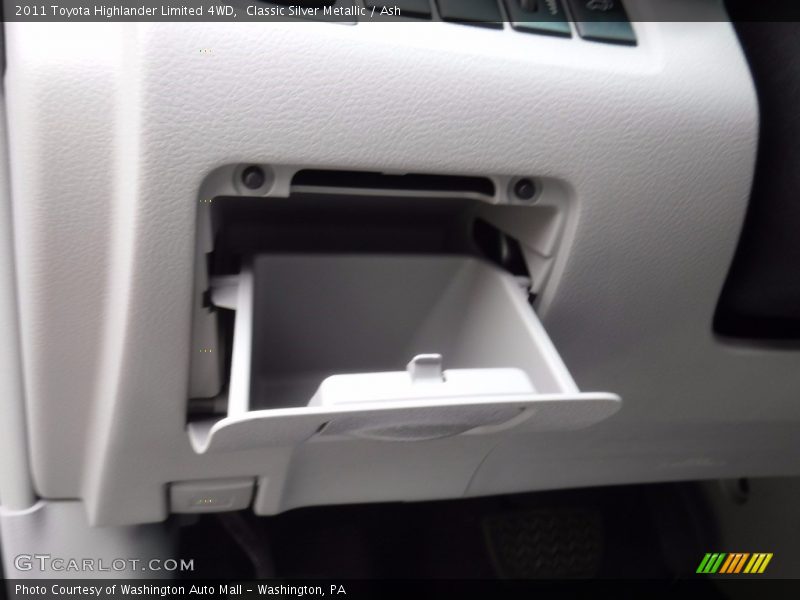 Classic Silver Metallic / Ash 2011 Toyota Highlander Limited 4WD