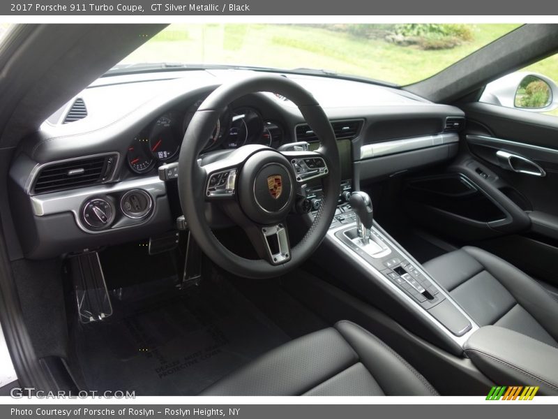 Dashboard of 2017 911 Turbo Coupe