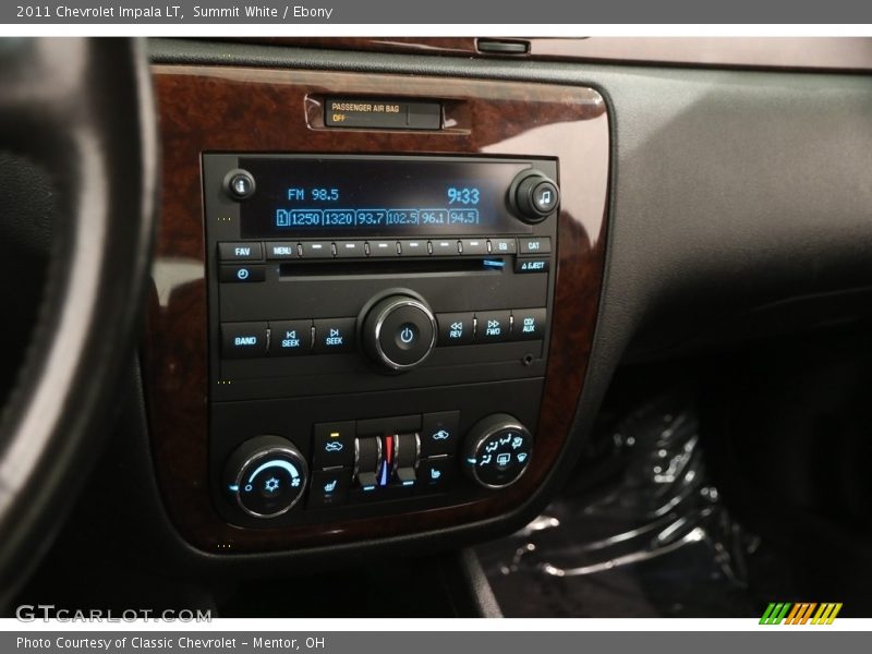 Summit White / Ebony 2011 Chevrolet Impala LT
