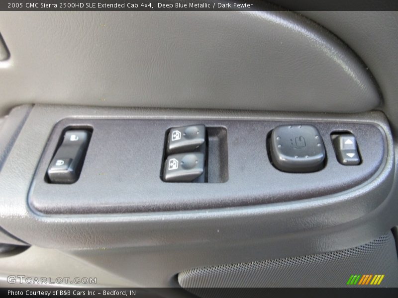 Deep Blue Metallic / Dark Pewter 2005 GMC Sierra 2500HD SLE Extended Cab 4x4