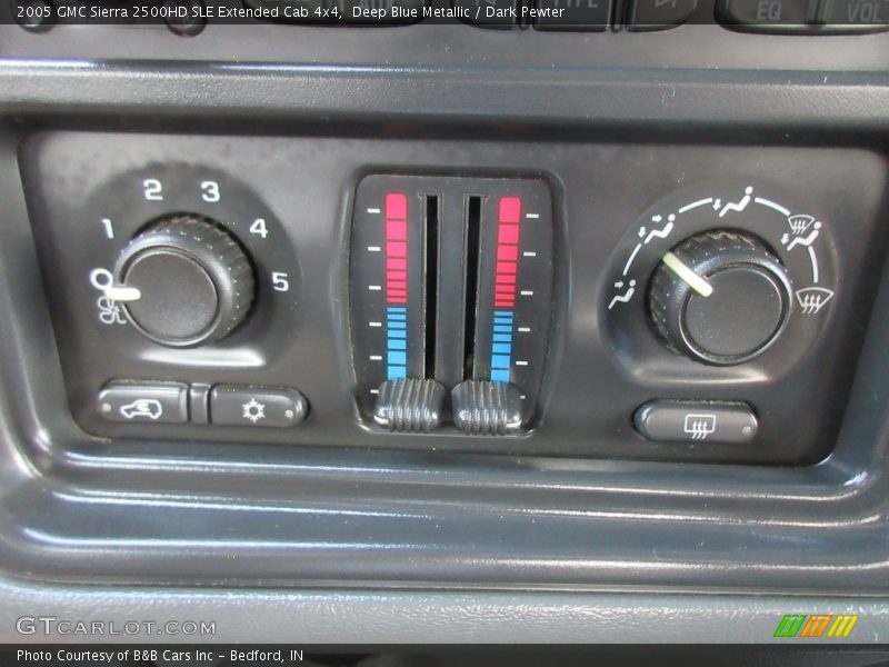 Deep Blue Metallic / Dark Pewter 2005 GMC Sierra 2500HD SLE Extended Cab 4x4