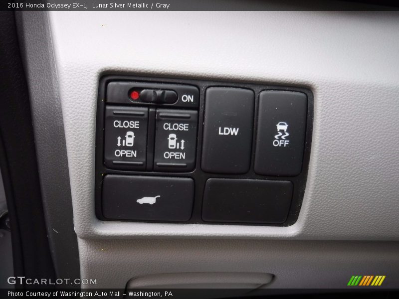 Lunar Silver Metallic / Gray 2016 Honda Odyssey EX-L