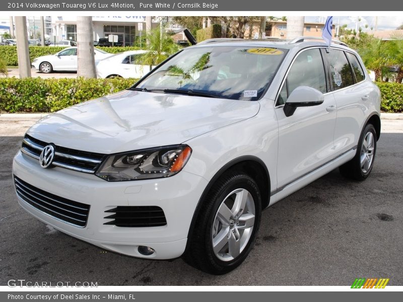 Pure White / Cornsilk Beige 2014 Volkswagen Touareg V6 Lux 4Motion