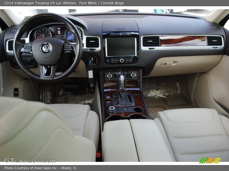 Pure White / Cornsilk Beige 2014 Volkswagen Touareg V6 Lux 4Motion