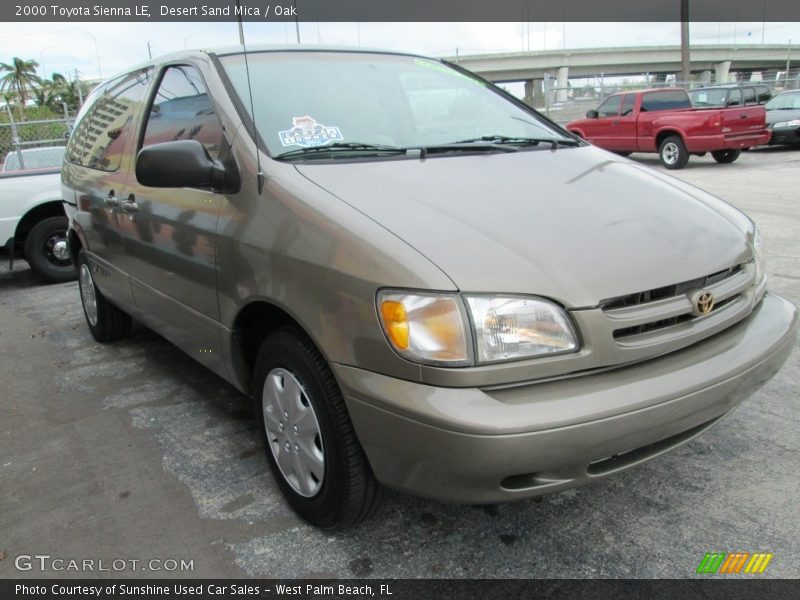 Desert Sand Mica / Oak 2000 Toyota Sienna LE