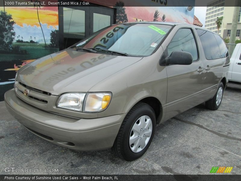 Desert Sand Mica / Oak 2000 Toyota Sienna LE