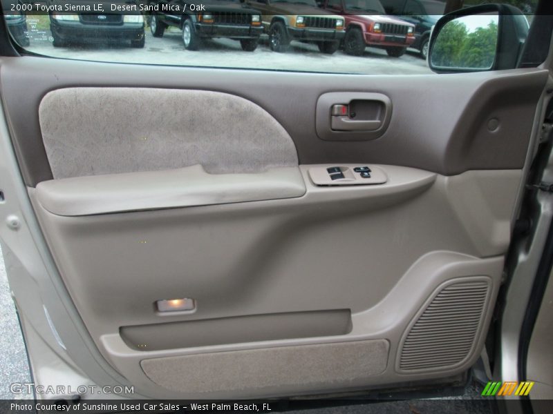 Desert Sand Mica / Oak 2000 Toyota Sienna LE