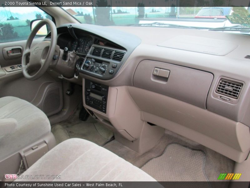 Desert Sand Mica / Oak 2000 Toyota Sienna LE
