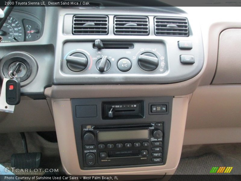 Desert Sand Mica / Oak 2000 Toyota Sienna LE