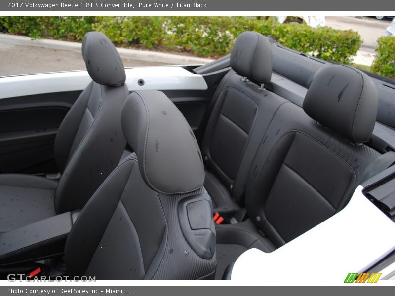 Pure White / Titan Black 2017 Volkswagen Beetle 1.8T S Convertible
