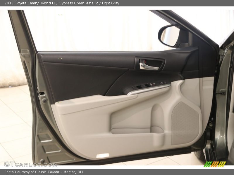 Cypress Green Metallic / Light Gray 2013 Toyota Camry Hybrid LE
