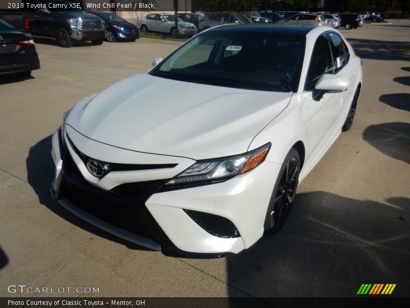 Wind Chill Pearl / Black 2018 Toyota Camry XSE