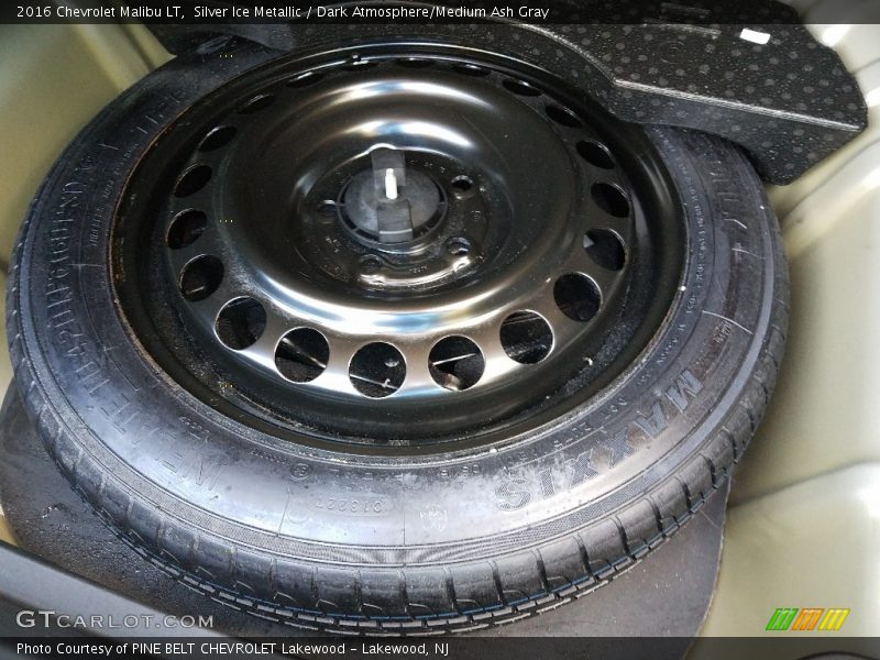 Silver Ice Metallic / Dark Atmosphere/Medium Ash Gray 2016 Chevrolet Malibu LT