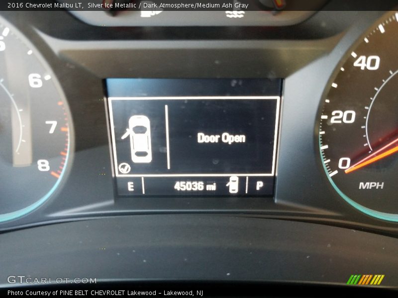 Silver Ice Metallic / Dark Atmosphere/Medium Ash Gray 2016 Chevrolet Malibu LT