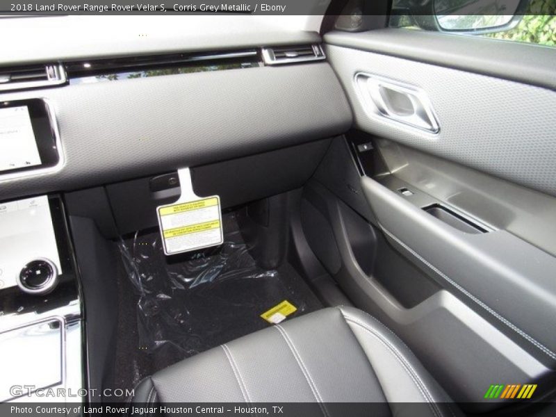 Corris Grey Metallic / Ebony 2018 Land Rover Range Rover Velar S
