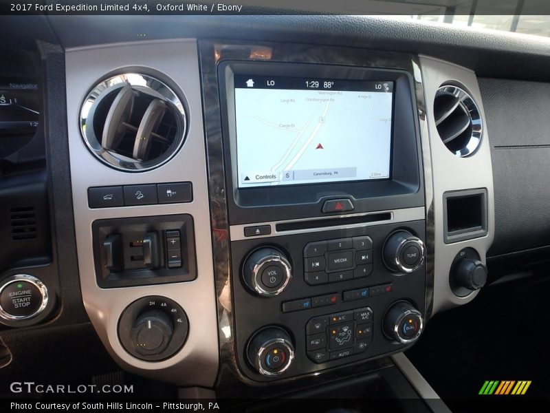 Oxford White / Ebony 2017 Ford Expedition Limited 4x4