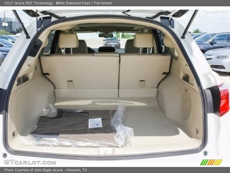 White Diamond Pearl / Parchment 2017 Acura RDX Technology