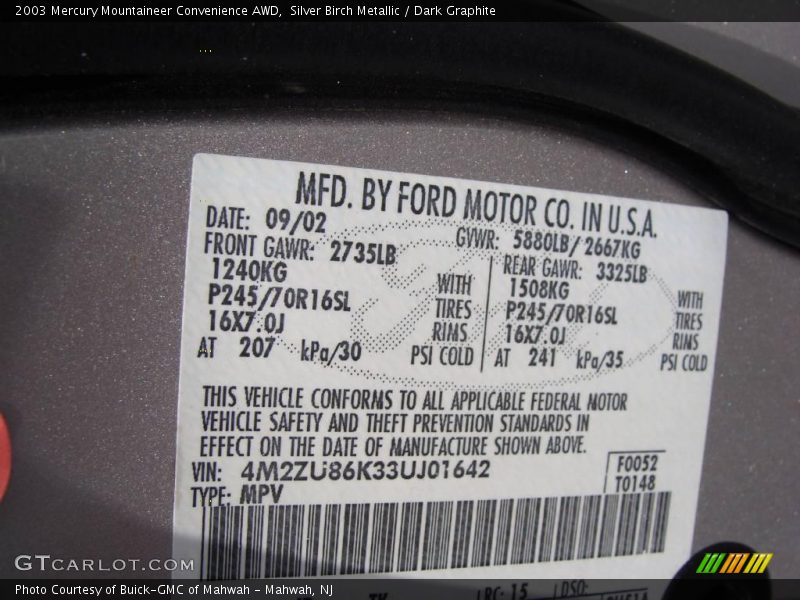 Silver Birch Metallic / Dark Graphite 2003 Mercury Mountaineer Convenience AWD