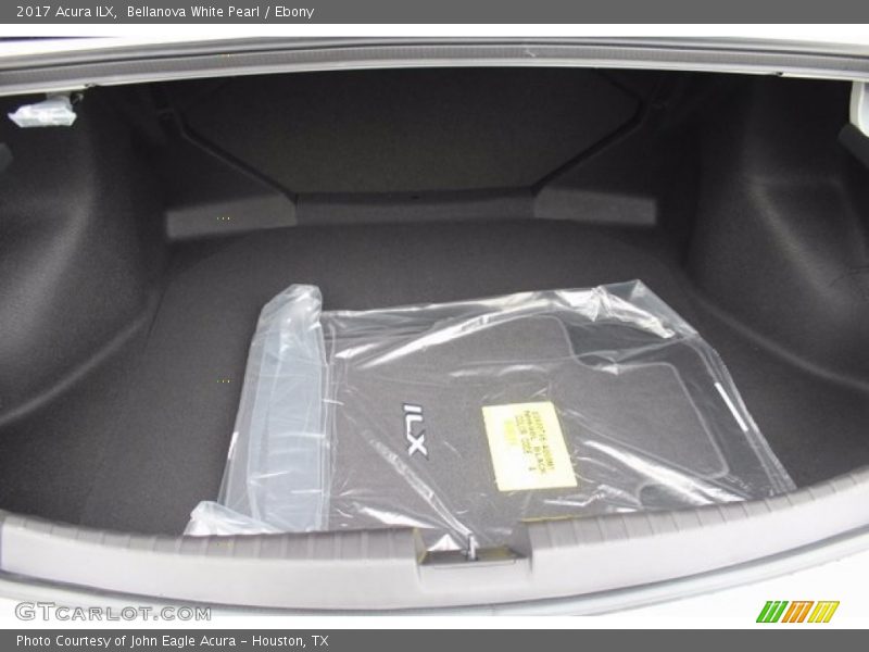 Bellanova White Pearl / Ebony 2017 Acura ILX