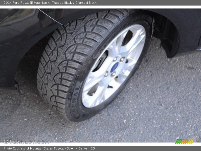 Tuxedo Black / Charcoal Black 2014 Ford Fiesta SE Hatchback