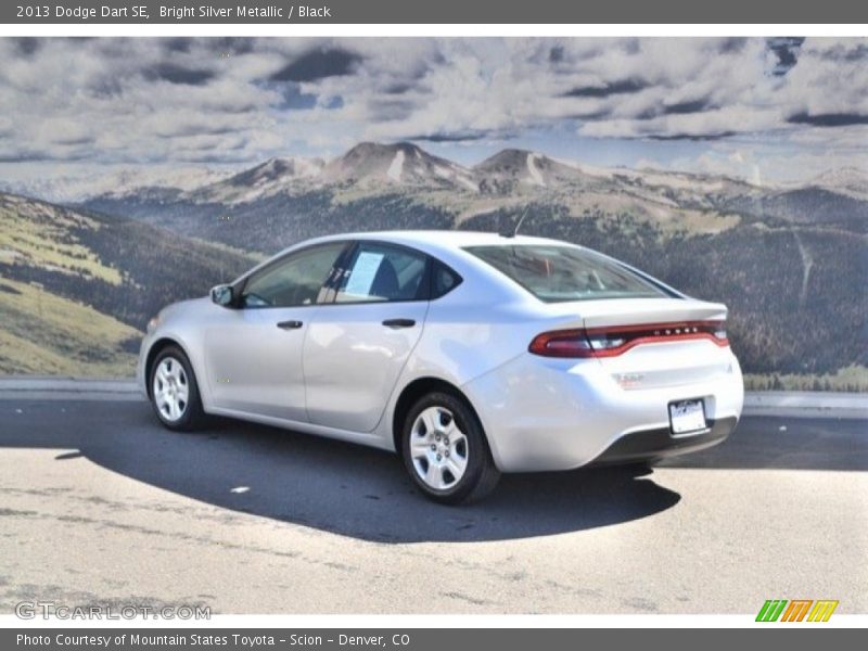 Bright Silver Metallic / Black 2013 Dodge Dart SE