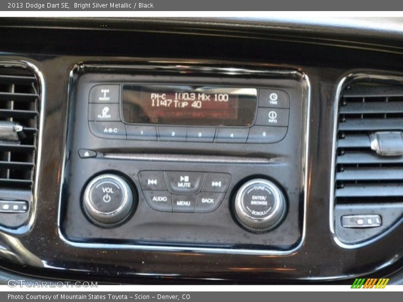 Bright Silver Metallic / Black 2013 Dodge Dart SE