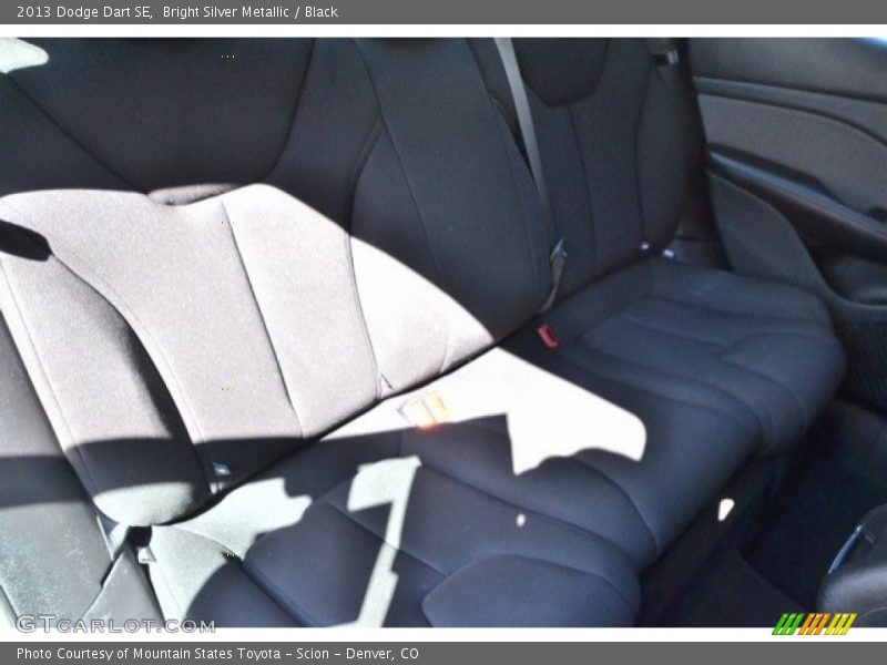 Bright Silver Metallic / Black 2013 Dodge Dart SE