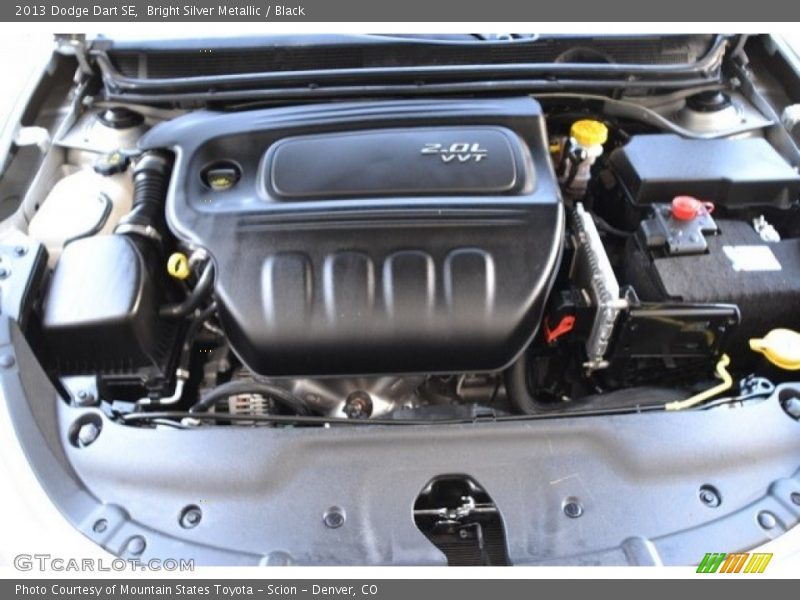 Bright Silver Metallic / Black 2013 Dodge Dart SE